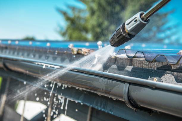 Best Garage Pressure Washing  in Kaukauna, WI