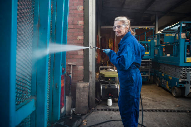 Garage Pressure Washing in Kaukauna, WI