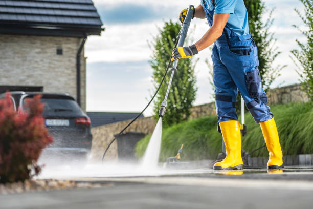 Best Local Pressure Washing Services  in Kaukauna, WI