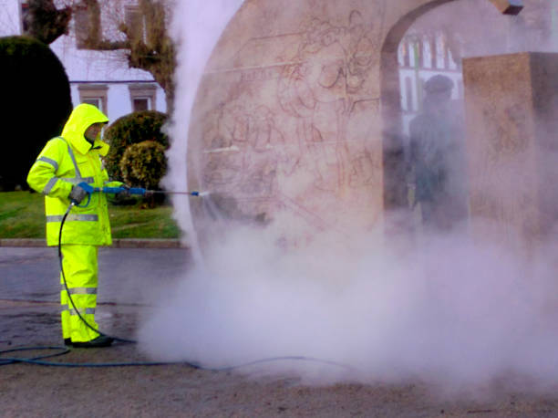 Best Concrete Pressure Washing  in Kaukauna, WI